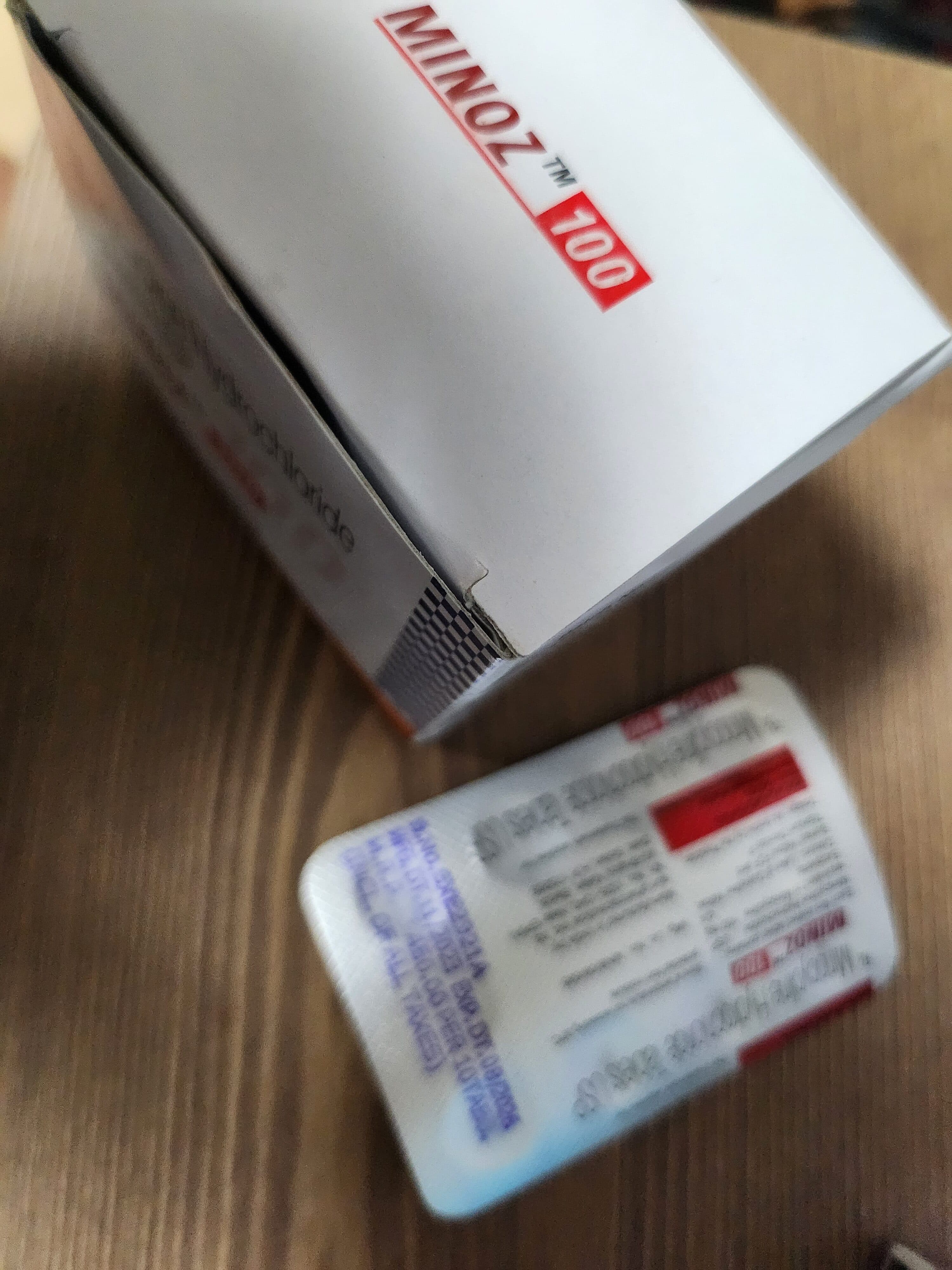 미노씬 100mg (미노싸이클린 Minocycline) 직구 후기